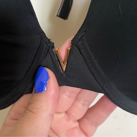 Black Victoria’s Secret Demi no padding bra size 38C - Picture 3 of 5